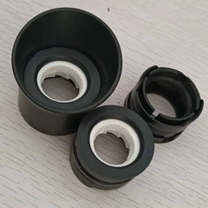 調料料理粉碎器超聲波塑料焊接（多用于花椒胡椒調料粉碎器手動來粉碎成粉末,器粉碎的的齒輪石陶瓷制作,超聲波的作用石吧塑料焊接好包住陶瓷齒輪超聲波塑料焊接）